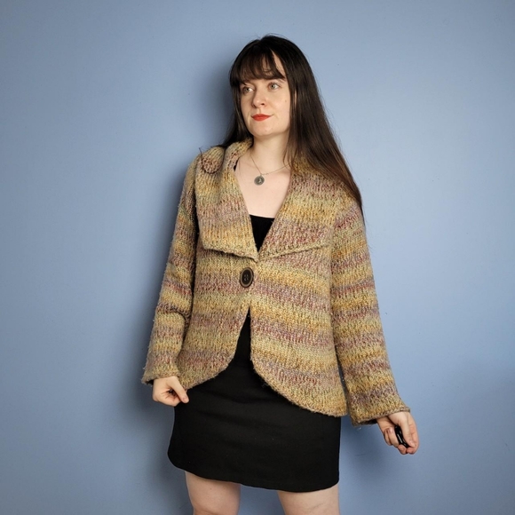 Vintage 90s chunky green knitted cardigan - Picture 2 of 6